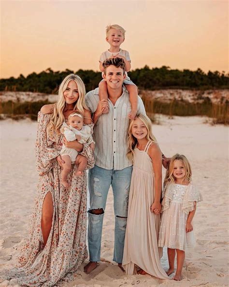 the labrant fam age|Cole LaBrant Wiki, Age, Wife, Children, Family,。